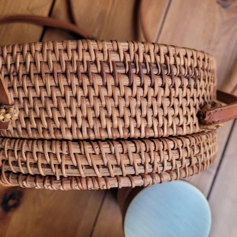 Rattan Woven Drum Bag - Picture 5 of 7